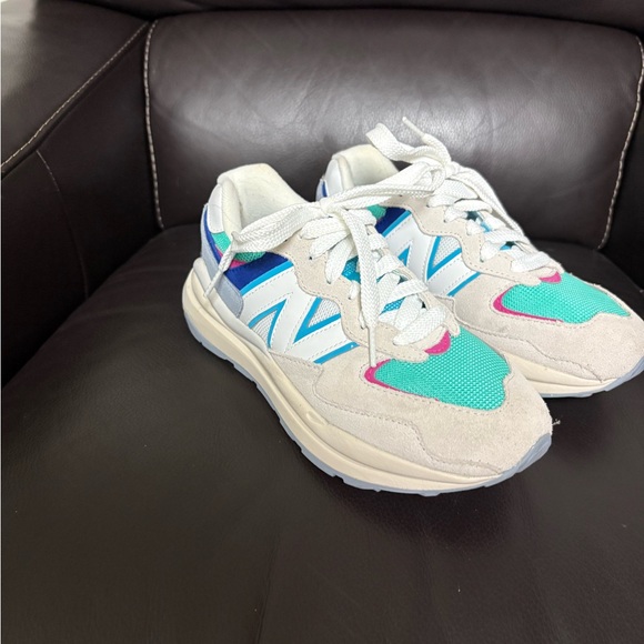 New Balance 57/40 Sneakers in Teal and Gray - Picture 2 of 5